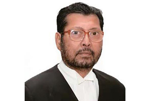 চাঁপাইনবাবগঞ্জে বিচারপতি বজলুর রহমান ছানার দাফন সম্পন্ন