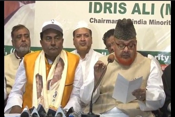 মোদিকে ন্যাড়া করলে ২৫ লাখ পুরস্কার ঘোষণা!