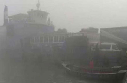 পাটুরিয়া-দৌলতদিয়া নৌরুটে ফেরি চল‍াচল বন্ধ