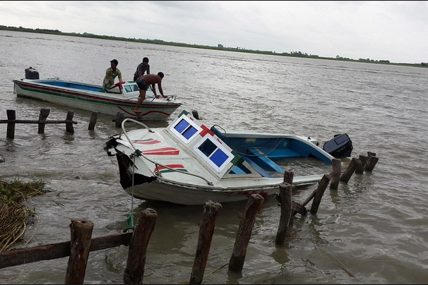পদ্মায় স্পিডবোট সংঘর্ষের ঘটনায় ৩  লাশ উদ্ধার