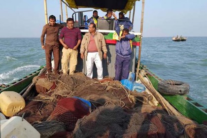 কলাপাড়ায় ৩১ লাখ টাকার অবৈধ জাল উদ্ধার