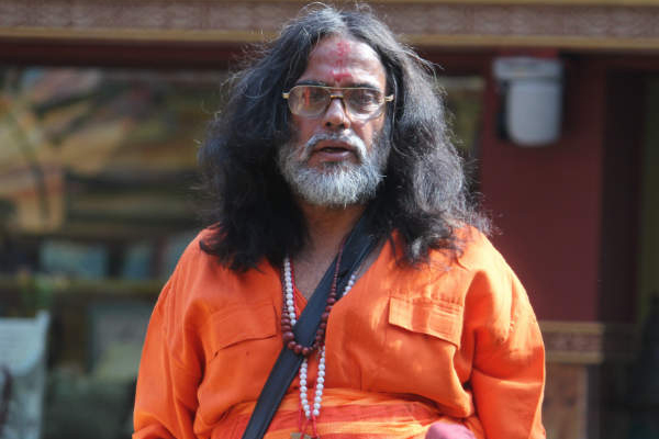 নারীদের শরীর ঢেকে রাখা উচিত: ওমজি

