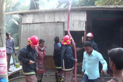 লক্ষ্মীপুরে কটন মিলে অাগুন