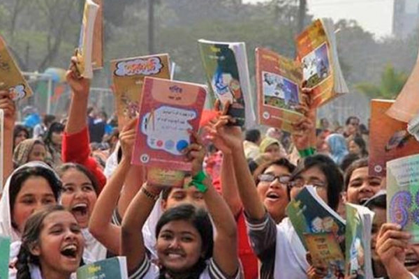 রায়পুরে ৬২ হাজার শিক্ষার্থীর হাতে এখনও পৌঁছেনি সব বই