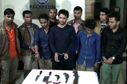 লক্ষ্মীপুরে ৪ সন্ত্রাসী আটক, অস্ত্র ও গুলি উদ্ধার