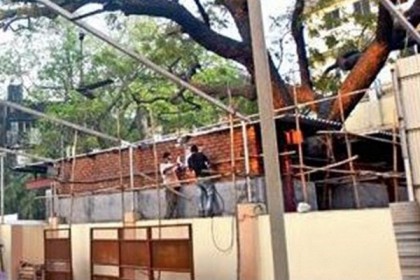 মুম্বাইয়ে এক শয্যার হাসপাতাল! 