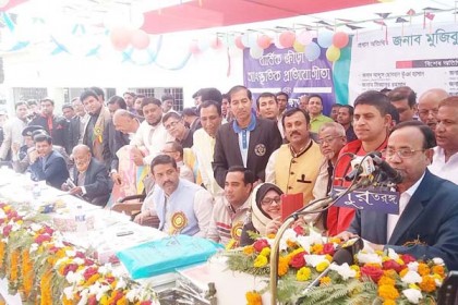 শেখ হাসিনার নেতৃত্বে দেশ এগিয়ে যাচ্ছে : রেলমন্ত্রী
