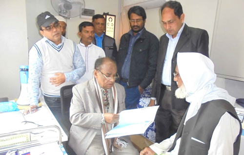 ভালুকায় প্রতিবন্ধীদের বিনামূল্যে চিকিৎসা