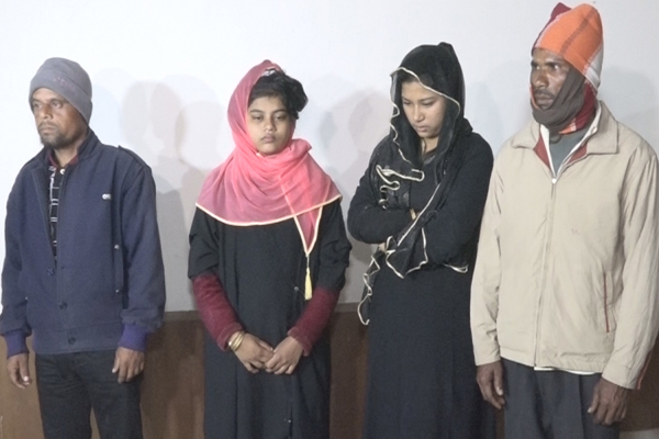 বরিশালে নারীসহ ৪ রোহিঙ্গা আটক