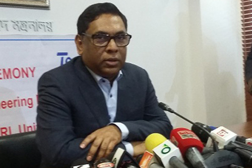 'এই মুহূর্তে জ্বালানি তেলের দাম কমছে না'