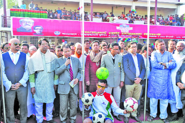বসুন্ধরা সিমেন্টের পৃষ্ঠপোষকতায় মাগুরায় বঙ্গবন্ধু কাপ ফুটবল