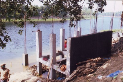 পাবনায় চলছে নদী-সড়ক ও হাটের জমি দখলের মহোৎসব 