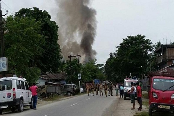 ভারতে বিদ্রোহীদের হামলায় ২ সৈন্য নিহত