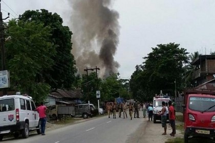 ভারতে বিদ্রোহীদের হামলায় ২ সৈন্য নিহত