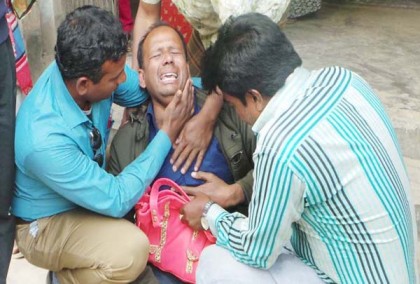 মেহেরপুরে পুলিশের গাড়িতে প্রাণ গেল ব্যবসায়ীর
