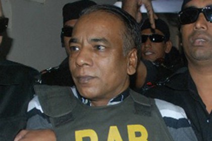 আদালতে নূর হোসেন 