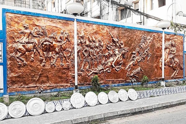 বিরোধ মেটাতে অদ্ভুত কৌশল