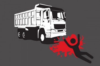 সাতক্ষীরায় ট্রাকচাপায় নিহত ১