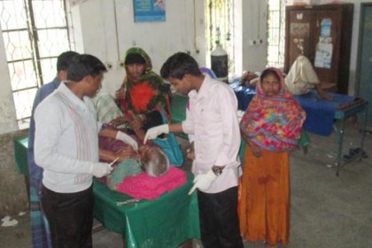 
বাগেরহাটে কুকুরের কামড়ে শিশুসহ ৫০ পথচারী আহত
