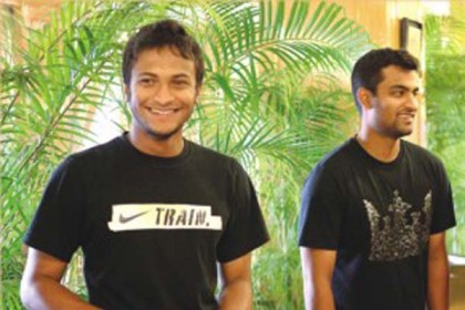 আজ রাতে দেশে ফিরছেন টাইগাররা