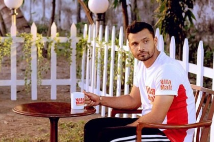 মায়ের স্বপ্ন পূরণে বাড়ি বানাচ্ছেন মাশরাফি
