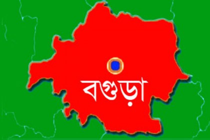 বিয়ের দাবিতে প্রেমিকের বাড়িতে অনশন করছেন কলেজ ছাত্রী!