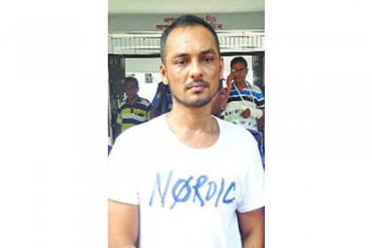 সেই এমপিপুত্র রুমনের বিরুদ্ধে ফের চাঁদাবাজির মামলা, গ্রেফতার ২