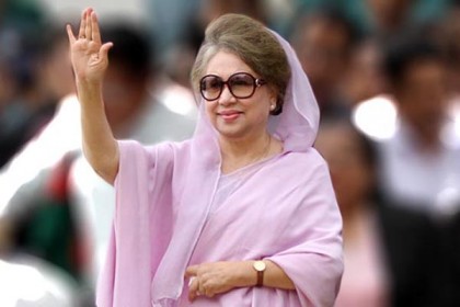 আত্মপক্ষ সমর্থনে সোমবার আদালতে যাবেন খালেদা