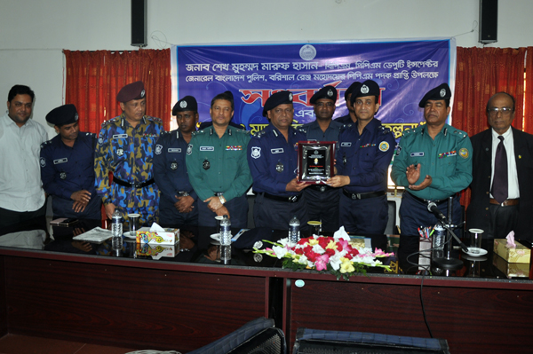 
'পুলিশের বিরুদ্ধে মাদক নেয়ার অভিযোগ পেলে ব্যবস্থা'
