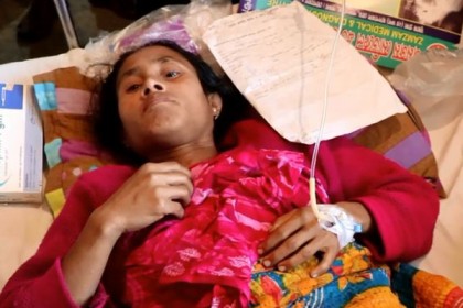 পাবনায় যৌতুকের দাবিতে গৃহবধূকে স্বামীর হত্যাচেষ্টা 