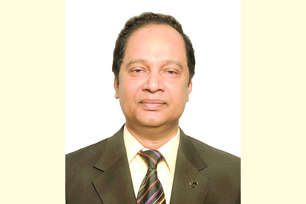 হেদায়েতুল্লাহ আল মামুন অর্থের সিনিয়র সচিব 