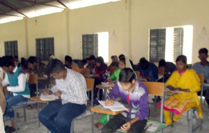 কলাপাড়ায় পরীক্ষার্থী ৪২৪৭, অনুপস্থিত ৯