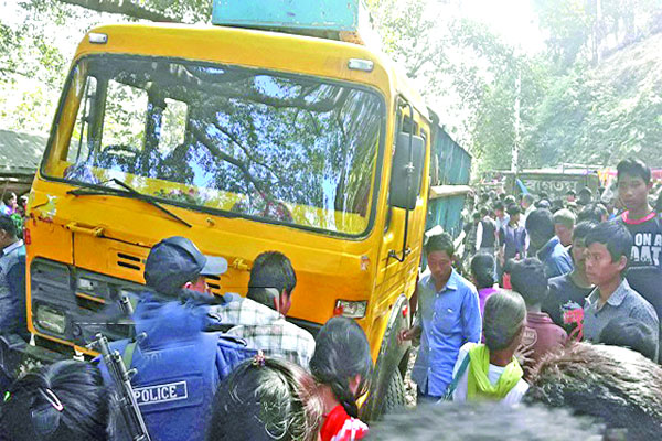 অন্ত্যেষ্টিক্রিয়ায় গিয়ে ওরাই লাশ