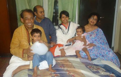 'একাই এসেছিলাম, আজ একাই রয়ে গেলাম'