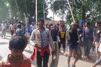 ফরিদপুরে দু'গ্রু‌পের সংঘর্ষে আহত ৩০ 