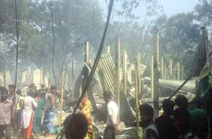 কুমিল্লায় দু'গ্রুপের সংঘর্ষে নিহত ১
