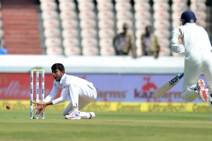 মিরাজের অবিশ্বাস্য মিস