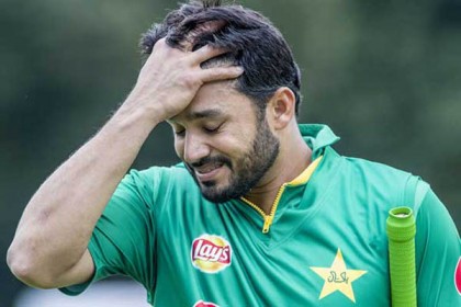 অস্ট্রেলিয়ার কাছে হেরে অধিনায়কত্ব ছাড়লেন আজহার আলি!
