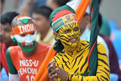 বাংলাদেশ-ভারত টেস্ট গ্যালারিতে সম্প্রীতির বার্তা