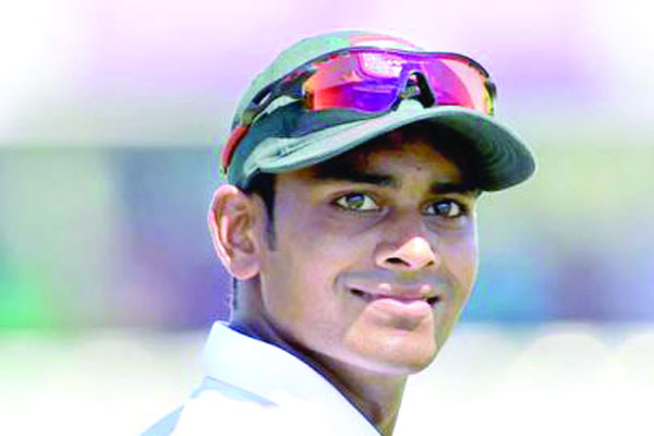 ফিফটি করেই রেকর্ডবুকে