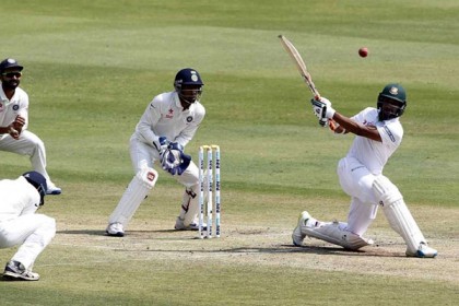 দিন শেষে ৩৫৬ রানে পিছিয়ে বাংলাদেশ