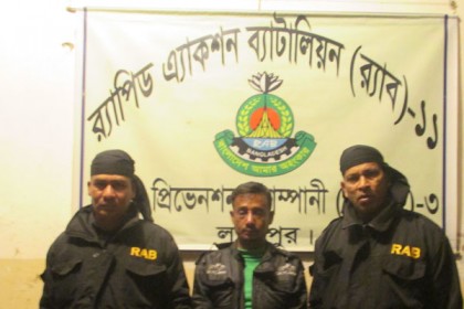নোয়াখালীতে জোড়া খুনের মামলার দন্ডপ্রাপ্ত আসামি গ্রেফতার
