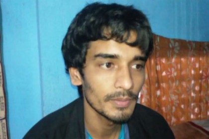 ভারতে আশ্রয় নিলেন বাংলাদেশি ব্লগার 