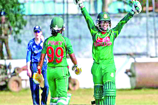 বিশ্বকাপের অপেক্ষায় রুমানারা