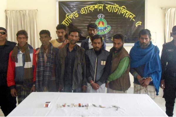 নাটোরে ৮ মাদকসেবীর ৬ মাসের কারাদণ্ড