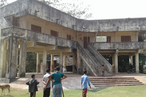 সিডরের ১০ বছর পরও বাগেরহাটে হয়নি পর্যাপ্ত সাইক্লোন শেল্টার