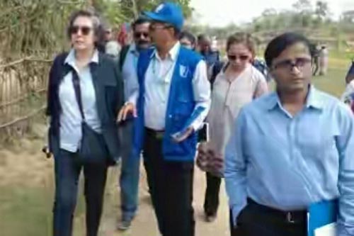 রোহিঙ্গাদের মুখে নির্যাতনের কথা শুনলেন জাতিসংঘের বিশেষ দূত
