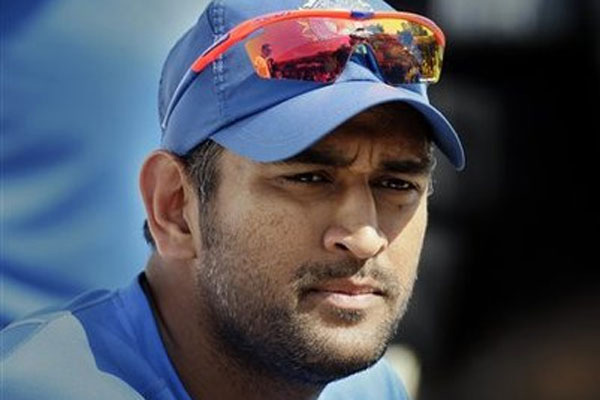 নিজের রাজ্যে মহারাজা ধোনি
