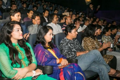 প্রথম প্রদর্শনীতে নজর কেড়েছে 'পোস্ট গ্র্যাজুয়েট' 