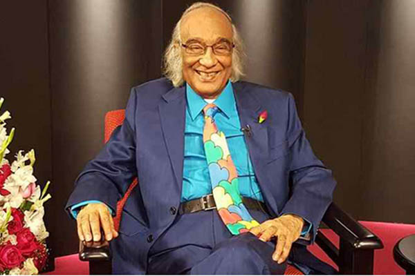 লন্ডন গেলেন শফিক রেহমান